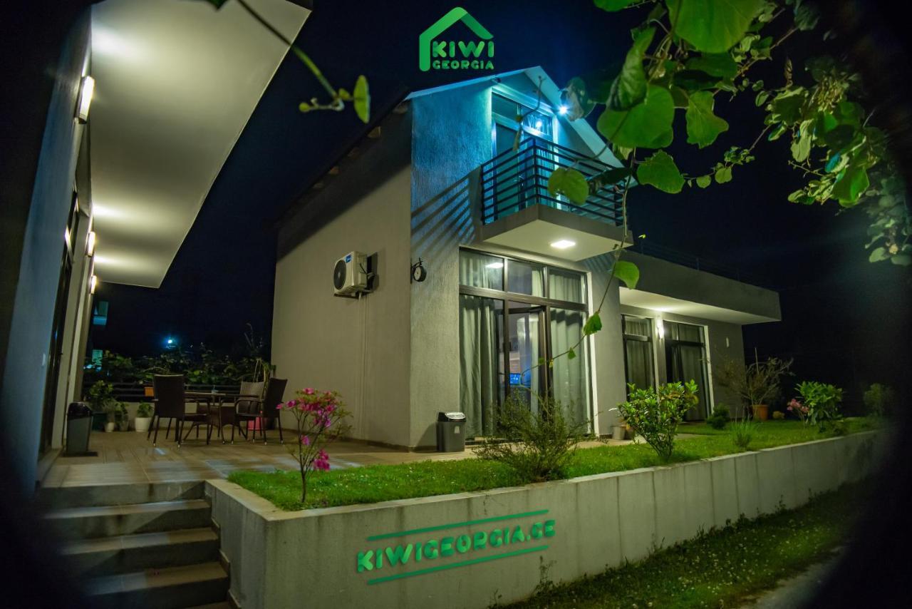 Villa Kiwi Georgia Kobuleti Exterior foto